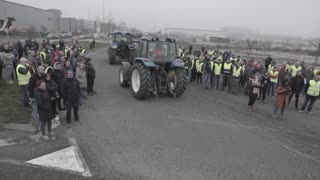 Spanish farmers, tractors join EU protests