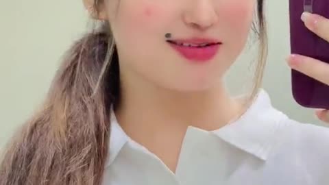 Cute girl lipsing on Punjabi song