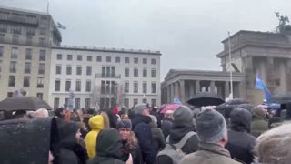 50,000 Germans gathered to say "no to NATO"