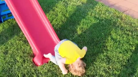 Funny Babies Playing Slide Fails - Cute Baby Videos