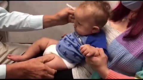 This Baby is loving it.. 💉🤣 #doctor #baby #viral #babyvideos