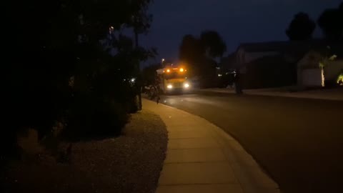 (235) 2004 International IC CE200 #S349 WCL T444E arriving at my house #3 in the dark