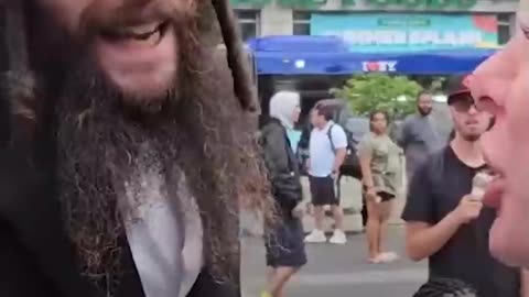 ►🚨▶ ⚡️⚡️🇮🇱⚔️🇵🇸 ‘You’re not a Jew!’: NYC Israel supporter baffled at sight of pro-Palestine Jews