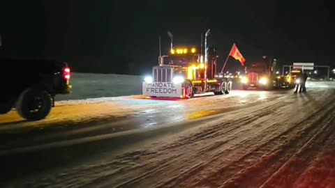 Canadian Truckers Against Mandates Block All Lanes of Traffic to And from The United States.