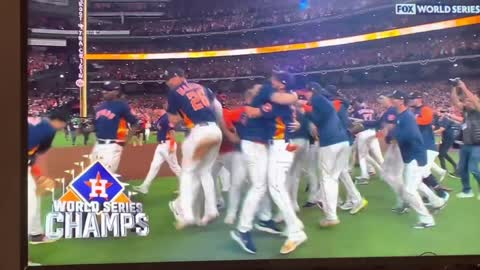 Phillies Fans React To The Astros Winning The World Series 🏆 #baseball #mlb #clips