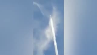 STA PASSANDO UN AEREO E AD UN CERTO PUNTO GUARDATE CHE SUCCEDE!! - PROVA DI SCIE CHIMICHE