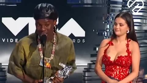 Rema and Selena Gomez win the first-ever Afrobeats MTV VMA [Calm Down]🏆🇳🇬