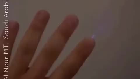 ELECTRICAL DISCHARGE FROM FINGERTIPS!!!