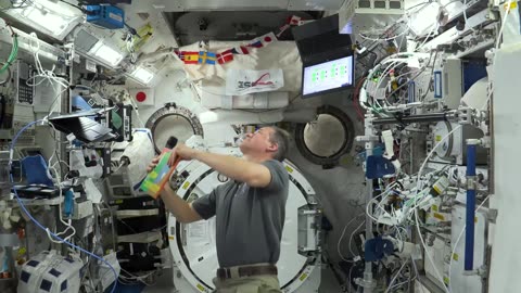 NASA Astronaut Thomas Marshburn Reads “Goodnight Moon” in Space