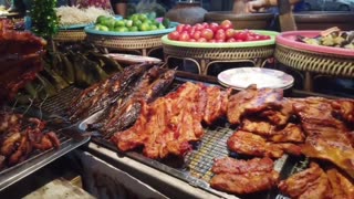 PATTAYA JOMTIEN NIGHT MARKET #thailand #food