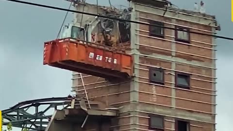 Unconventional_Routines_in_the_Art_of_Demolition!(1080p)