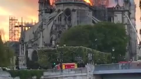 Silencio en Notre Dame