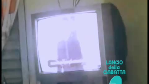 TV A RATO - FILME DE HOJE: O CHINELO FATAL!