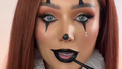 Easy Halloween clown makeup