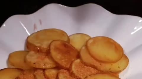 Homemade delicious potato chips at home