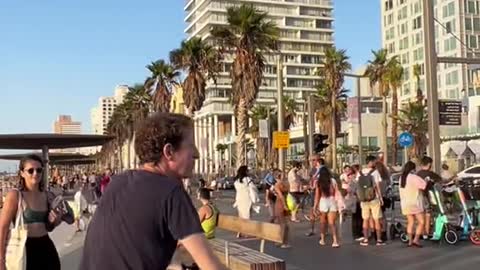 Sunset vibes on the TelAviv boardwalk