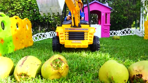 Tractor breaks down the walls - Vlad ride on power wheel to help kid