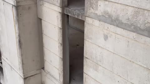 Man somersault from a 23 level building