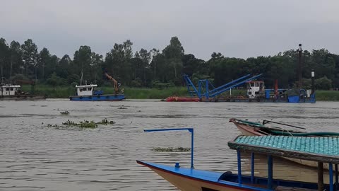 River Dredging Machine