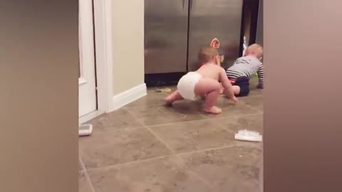 CUTEST FUNNY BABIES FIGHT