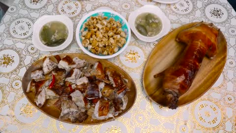 Bizarre Filipino Food in Pampanga!! Pets, Pigs and Pests-14