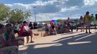 Drag Queen dance in front of children