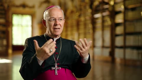 Pope Francis despises tradition– Bischof Athanasius Schneider – Teil 7