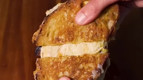 Grilled cheese Why did these viral in the world 🤔🤔 ??