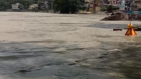 Ganga overflows - Laxman Jhula, Rishikesh