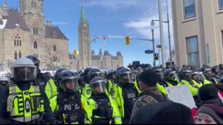 Ottawa! Police are attacking people!