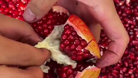 Amazing pomegranate cutting skills - For fruit lovers #fruitcutting