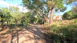 Barrio Walk in Residencia Los Altos de Veracruz in Sutiava Leon Nicaragua | Vlog 7 January 2023