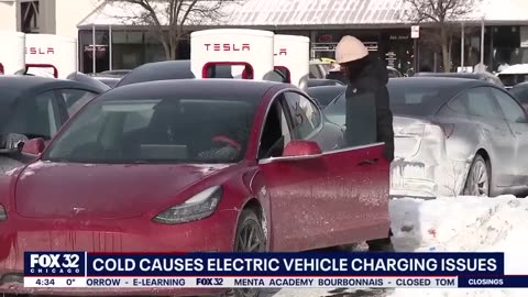 NEW - Chicago-area Tesla charging stations lined with "dead" electric cars in freezing cold.