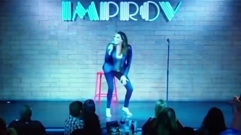 Comedian Heather McDonald Reaps What She Sowed - Faints On Stage Mocking COVID Shot