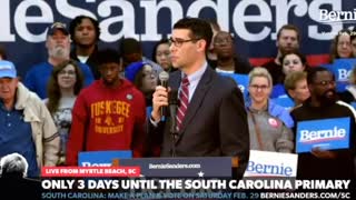 Florence South Carolina Mayor Stephen Wukela cheers Bernie Sanders being called socialist