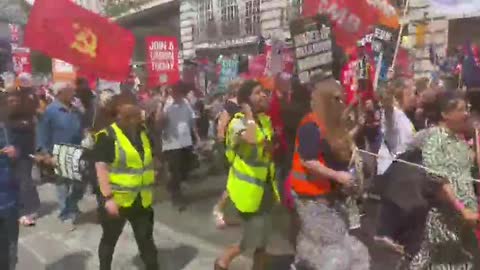 WielkaBrytania‼️ Rosnące koszty życia wywołują masowe protesty w Wielkiej Brytanii i Irlandii