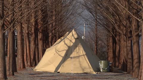 Camping in a beautiful place in autumn with fine weather 6