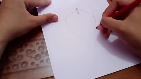 Draw Apples With Colored Pencils