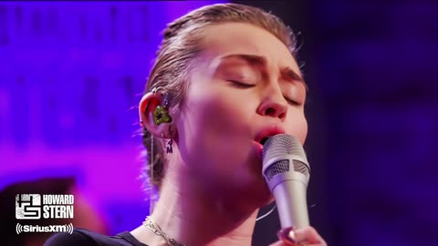 Miley Cyrus The Climb On the Howard Stern Show 2017 4k