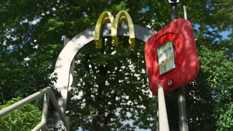 The Only Worlds Mc Donalds Float-Through