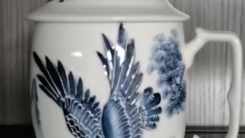 Chinese hand-painted blue and white porcelain cups are so beautiful