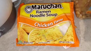 Eating Maruchan Ramen Noodle Chicken Flavor, Dbn, MI, 12/16/23