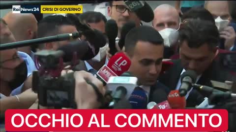 Qualcuno gli dice: "Le consiglio la mascherina" - Di Maio: "Basta che la tenete voi!"