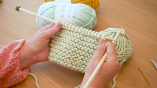 How to Knit - Absolute Beginners