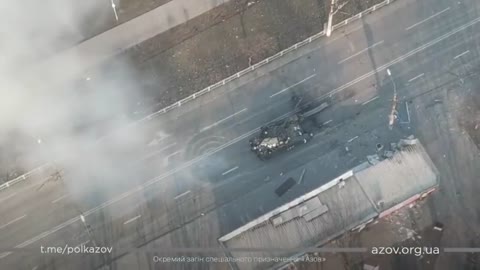 Azov regiment destroy Russian tank in Mariupol