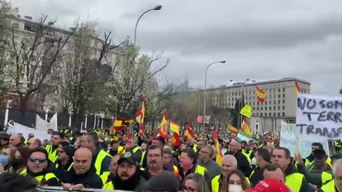 Residents of Madrid organized a mass protest over rising fuel prices 2