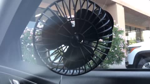 Generic 4.5” 12 volt suction cup car fan unboxing!