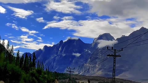 skardu road on of the beautifull road in pakistan.