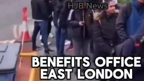 Illegal Aliens Lined Up In London For Welfare