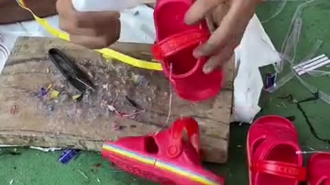 Kid shoes making trick